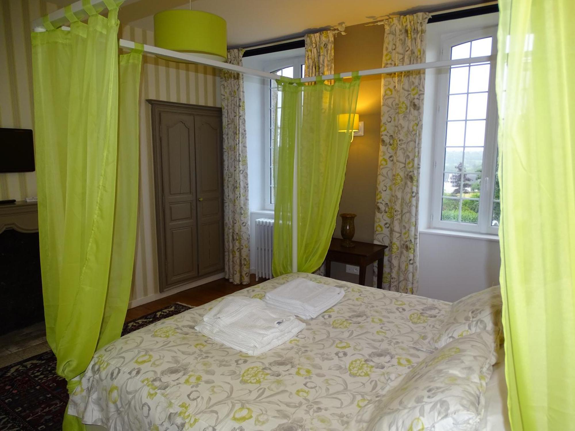 Manoir Saint Martin Bed and Breakfast Percy  Buitenkant foto
